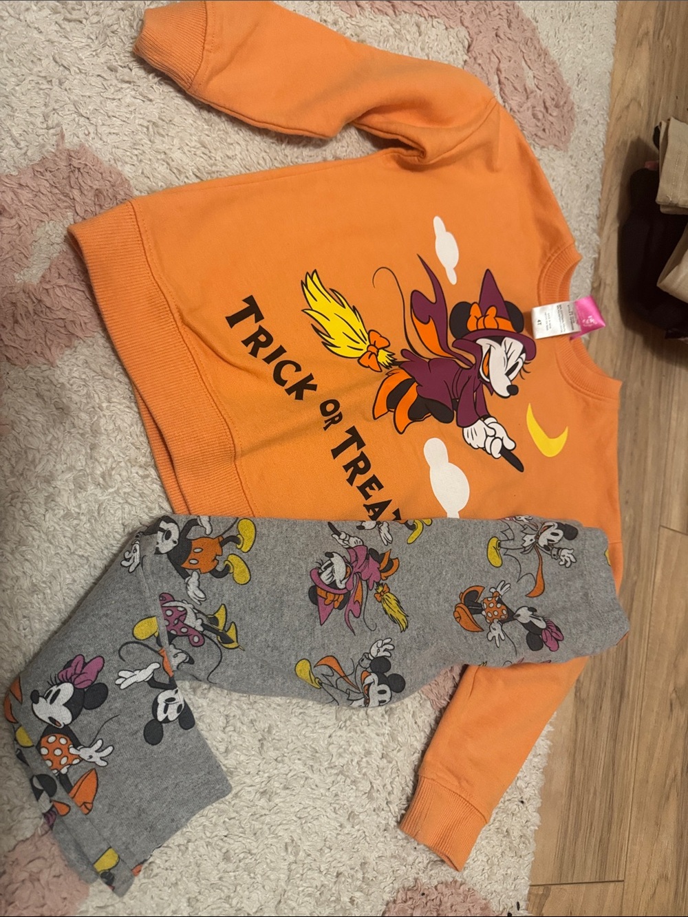 Trick or Treat Minnie Mouse Set